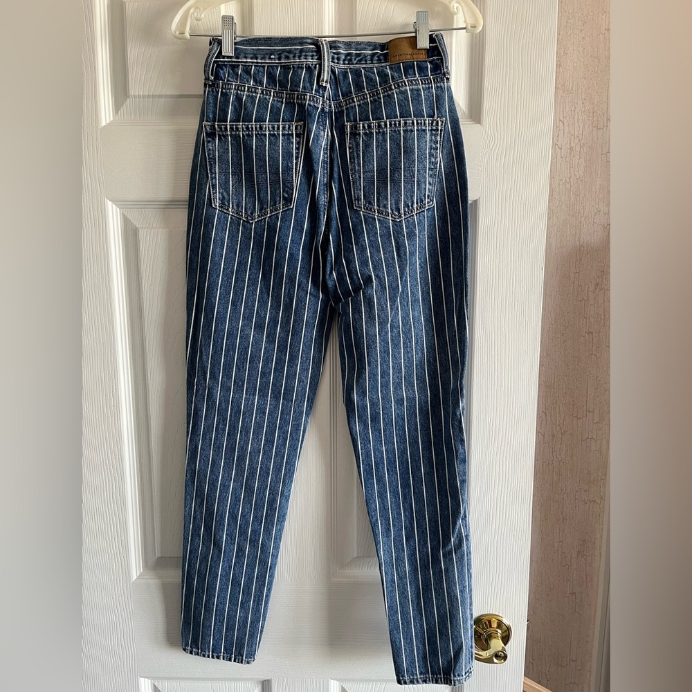 American Eagle Mom Jean